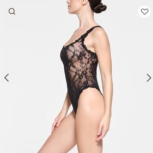 NWT STRETCH LACE TANK BRIEF BODYSUIT